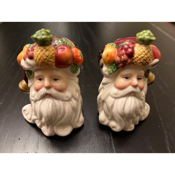 Vintage Christmas Santa Faces‎  Salt and Pepper Shaker Set Fruit Hats K&B - Picture 1 of 6